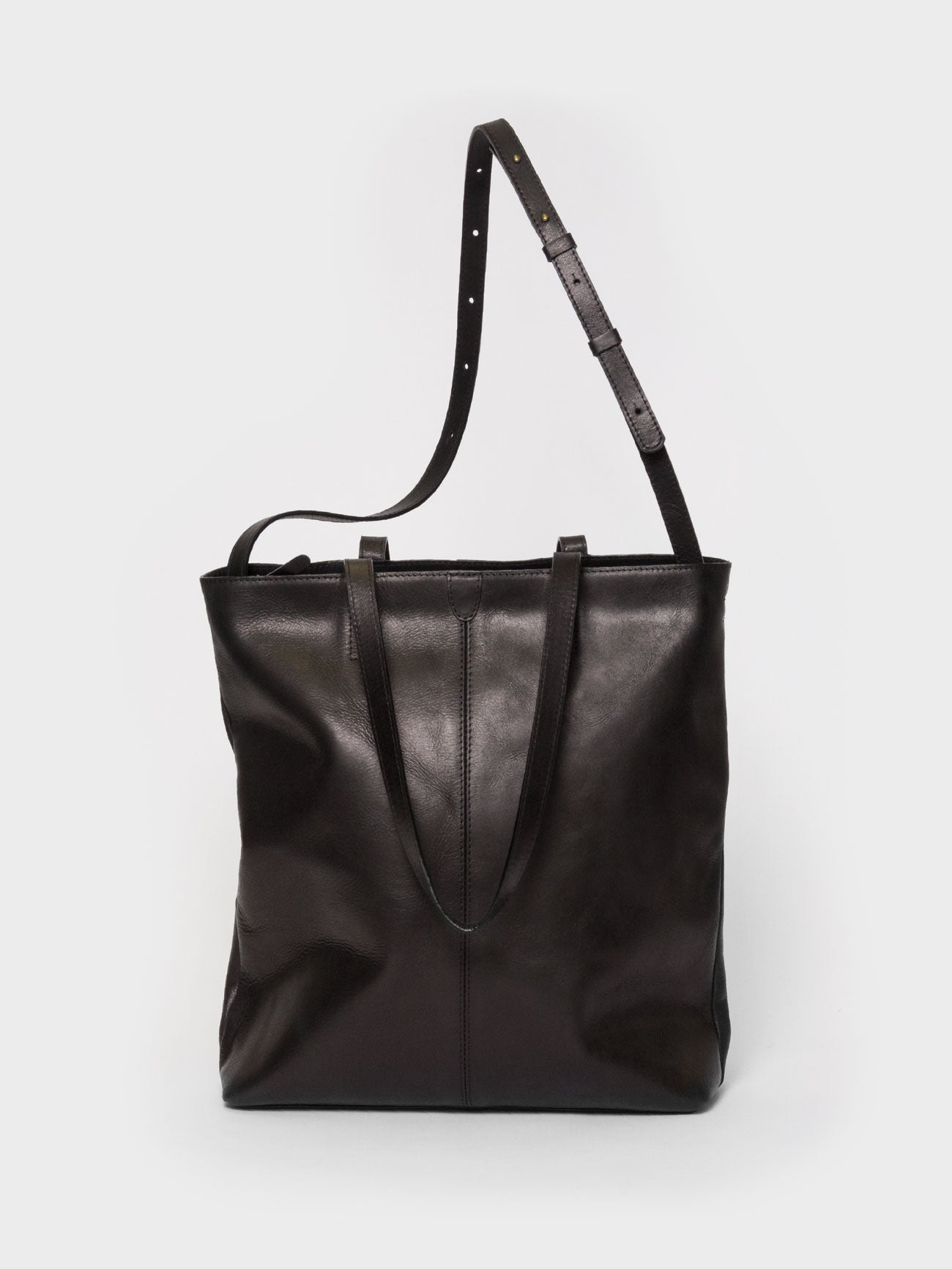 Black handbag deals zip