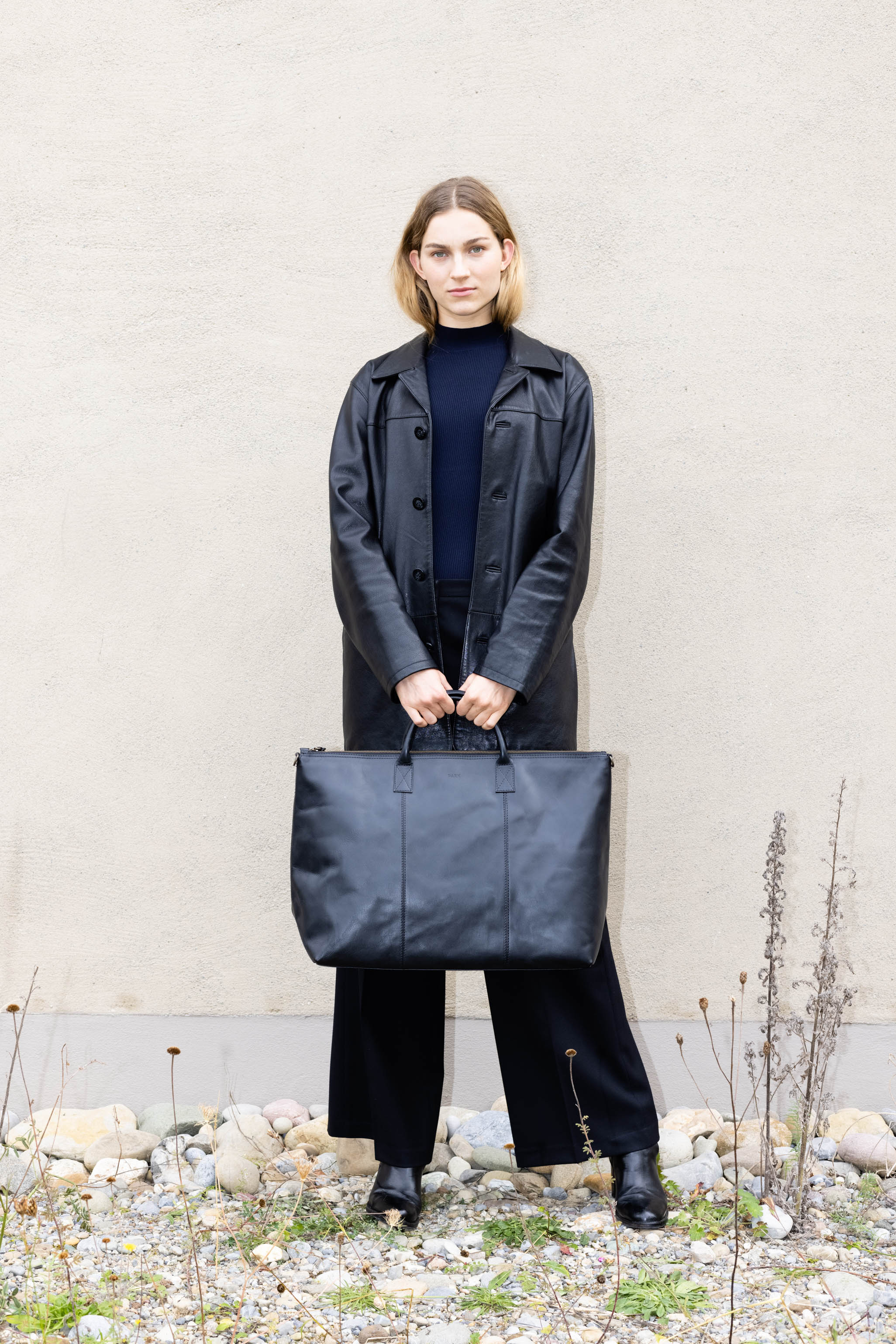 Black, #color_black